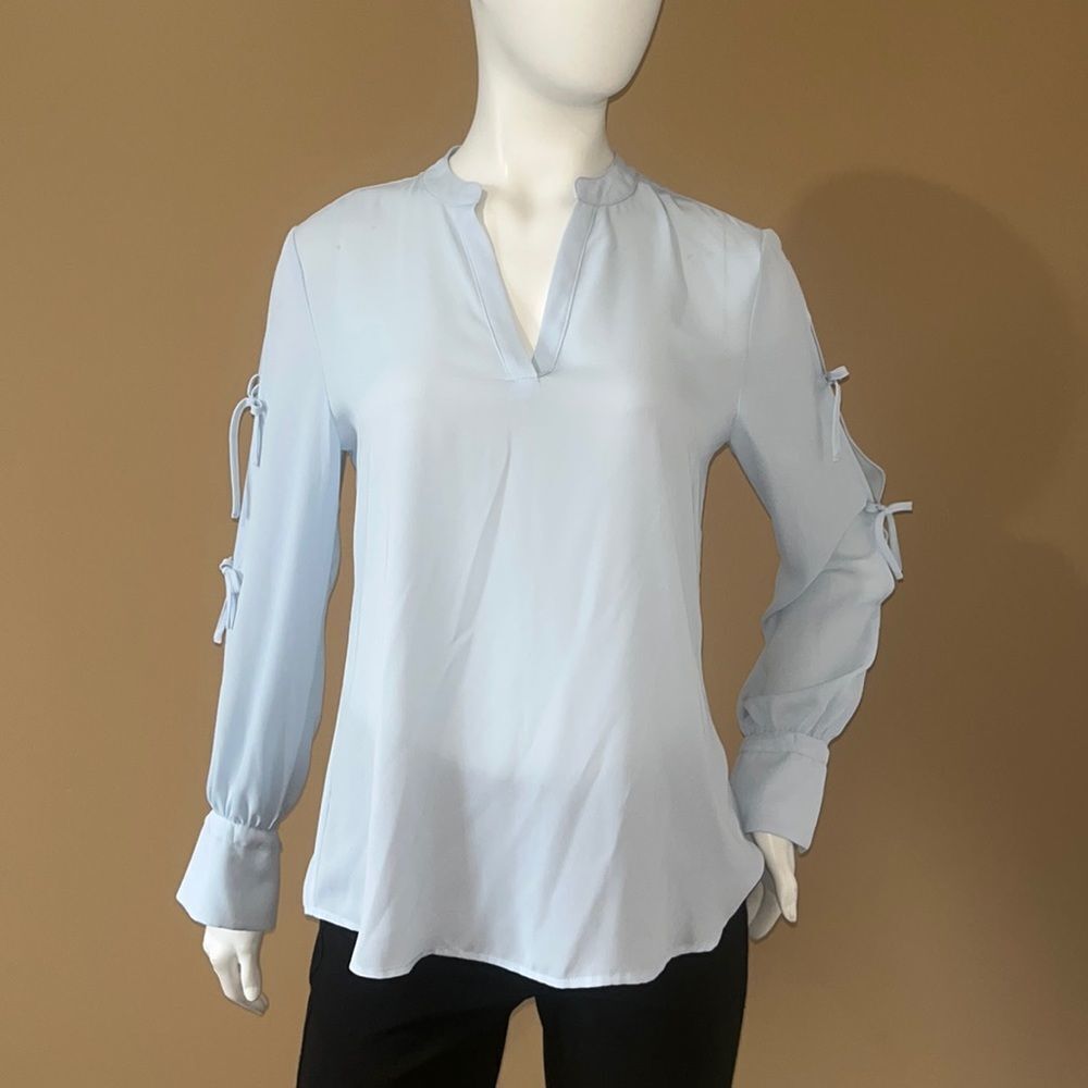Baby blue Ivanka Trump blouse in M size